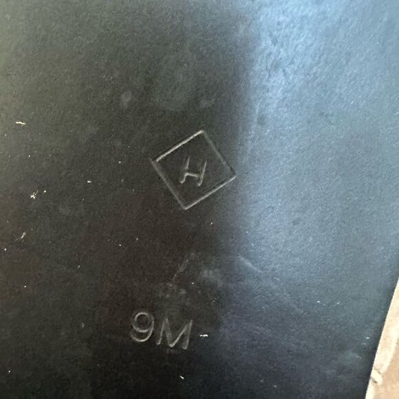 Halogen Skylar Pointy Toe Suede Booties Tan Black Slip On Size 9M  leather - Picture 8 of 8